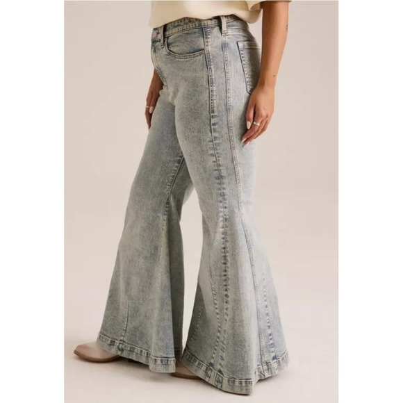 Festi Torrid Denim - Festi Sky High Super Flare Jeans w/ Glitter Torrid Size 22S Bellbottom Festival